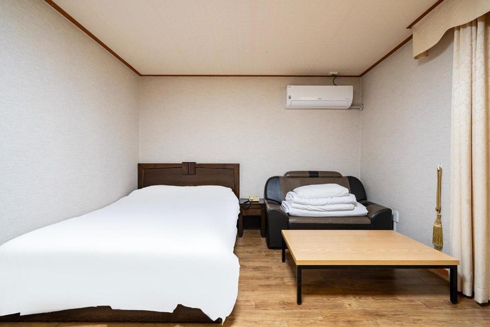 Oceanview Resortel Boryeong Exterior foto
